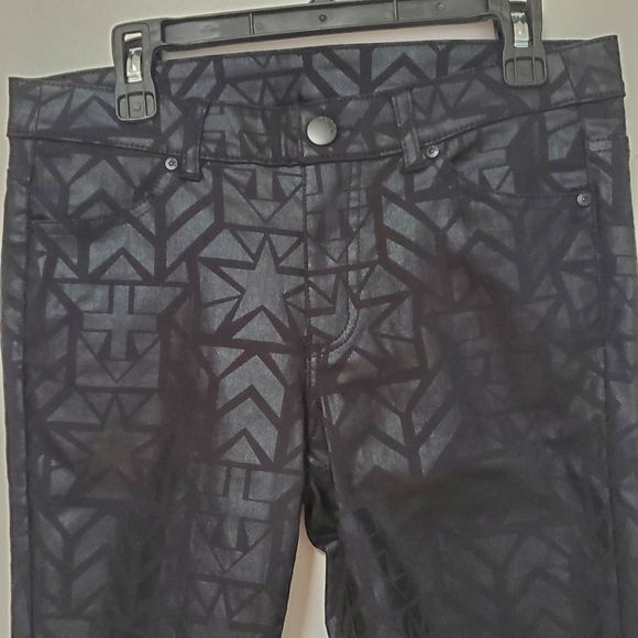 H&M Denim - H&M Divided Women's Black Patterned Skinny Pants Size 6